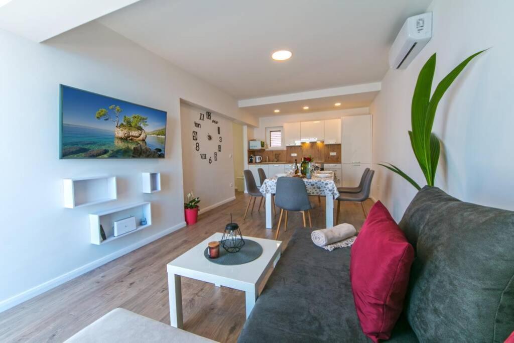 Apartman Macan Brela Dış mekan fotoğraf