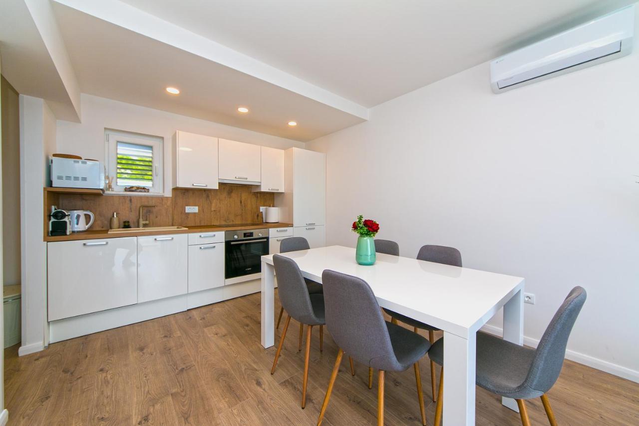 Apartman Macan Brela Dış mekan fotoğraf